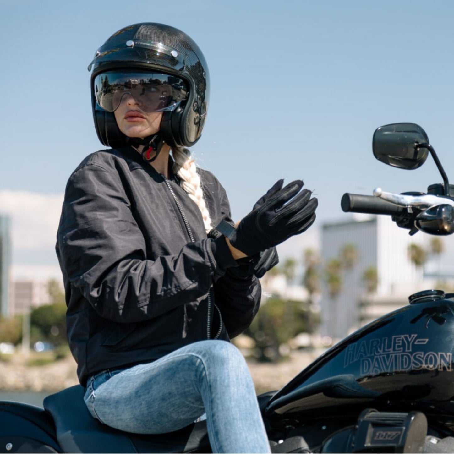 HJC - V31 Carbon - CARBON