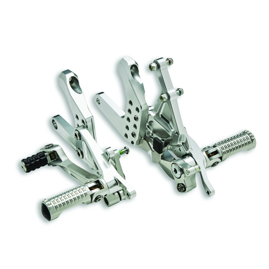 96280631CA - STREETFIGHTER V4 ADJUSTABLE BILLET REARSET FOOTPEG KIT