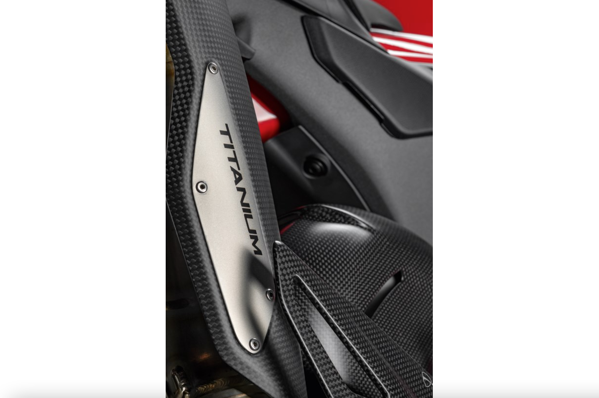 96482001B - Complete High Mount Titanium Racing Exhaust V4